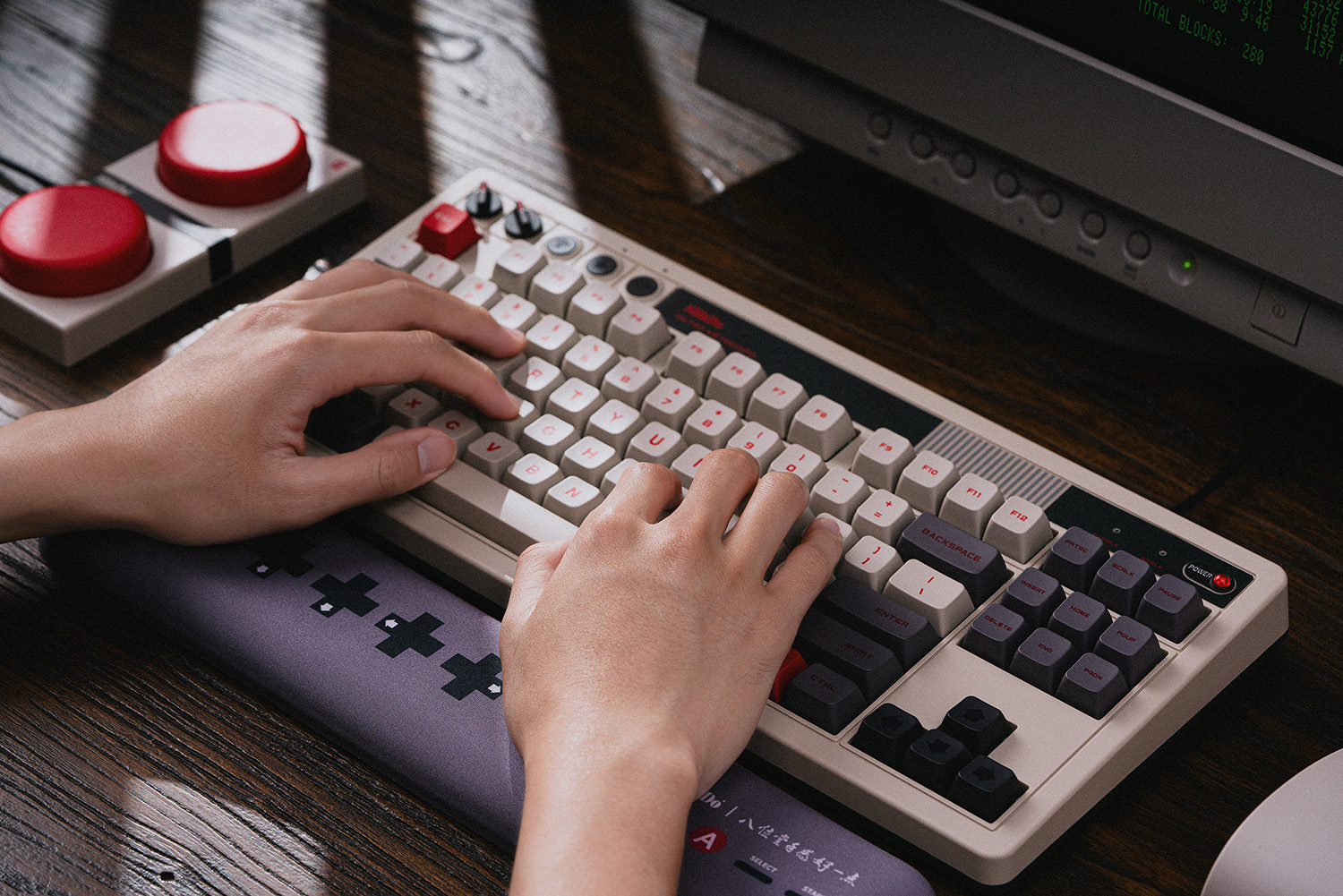 8Bitdo Retro Mechanical Keyboa – Retro Gaming Com recenzja i cena